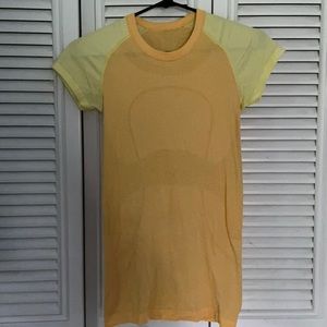 Daisy Lululemon Workout Tee
